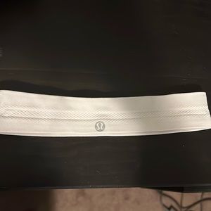 Lululemon headband cream